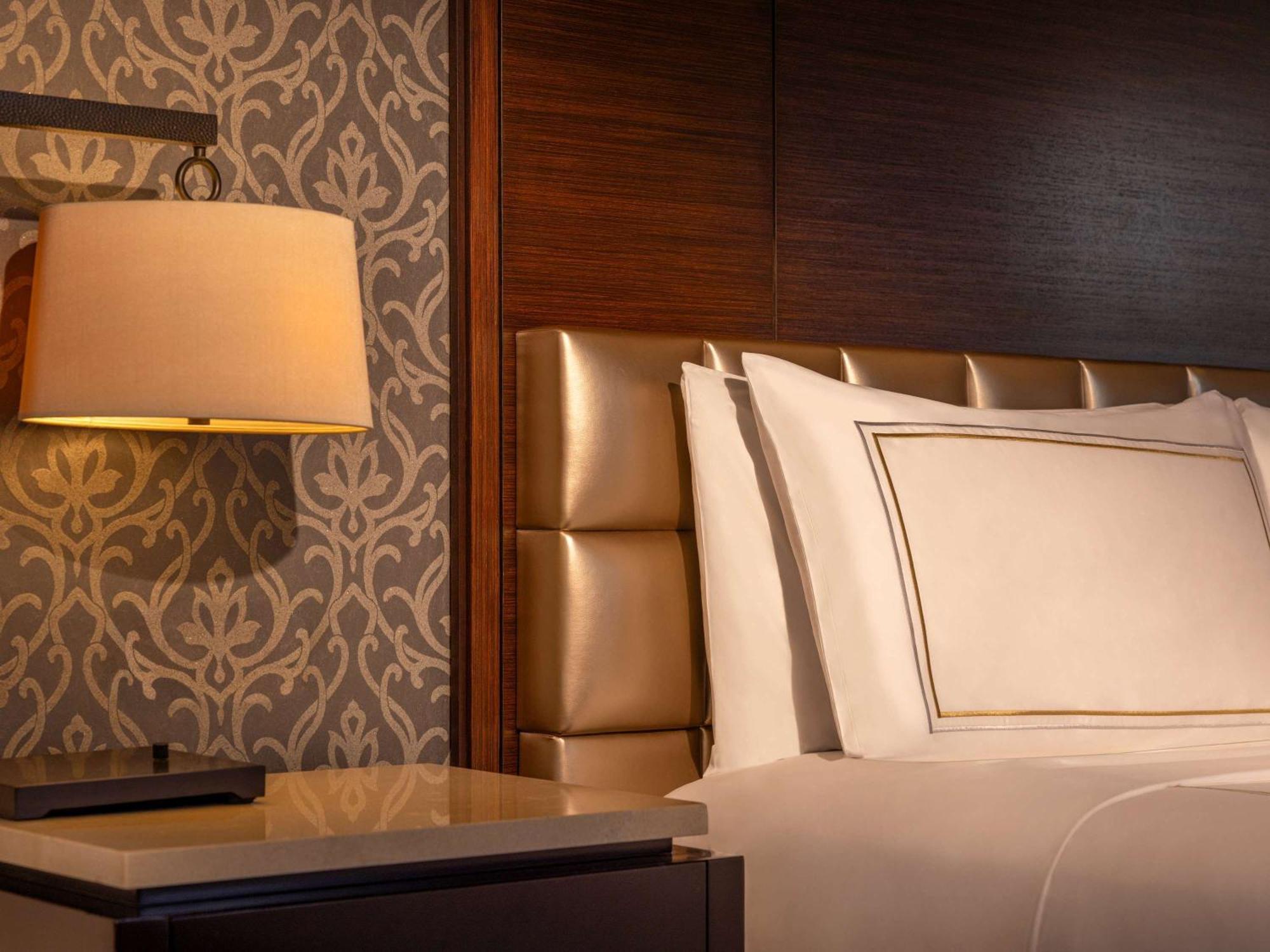 Fairmont Hotel 5*